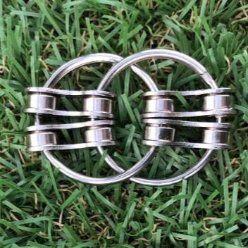 Kaiko Loop Fidget Double Link size small in silver by Kaiko Fidgets