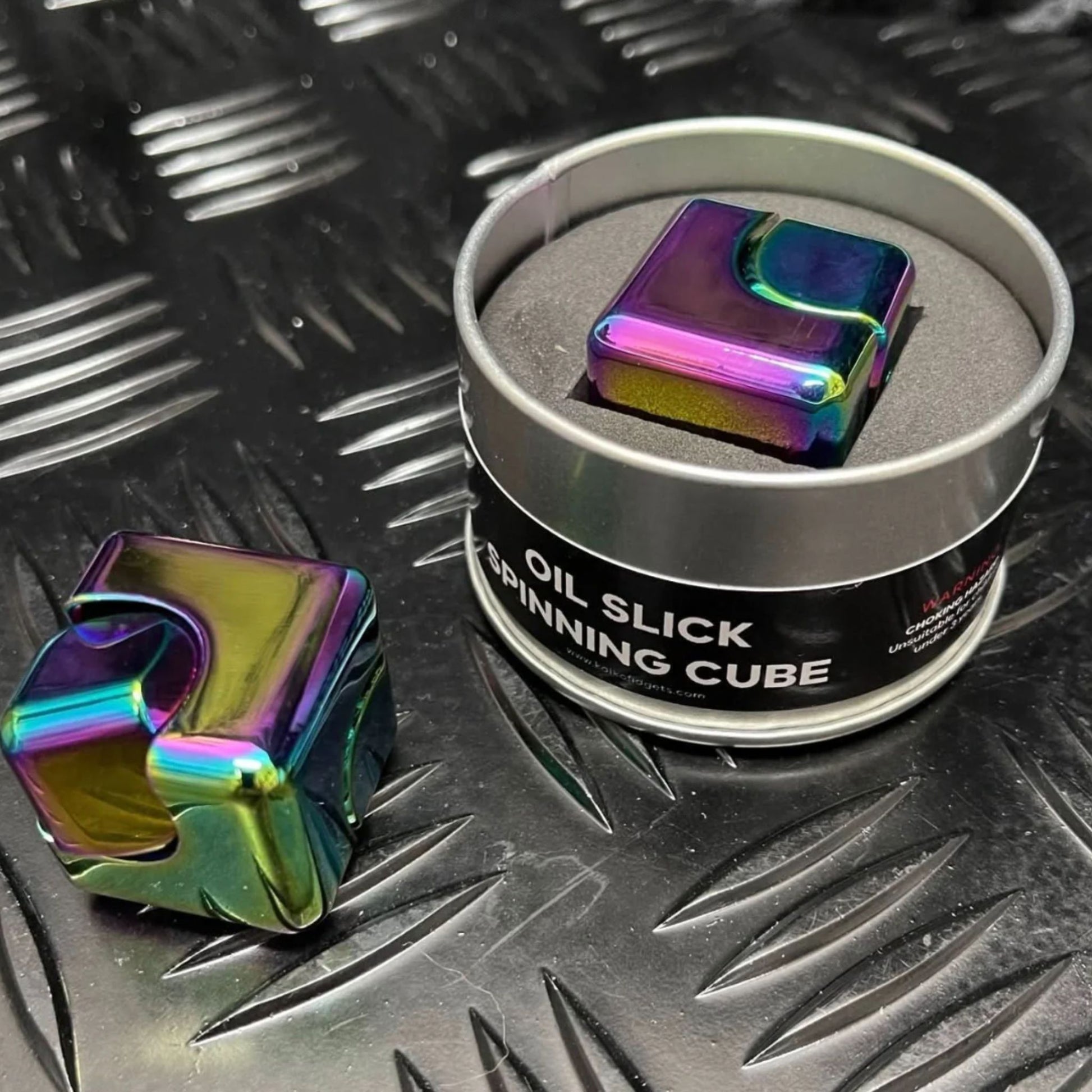 Square Spinning Cube by Kaiko in display tin