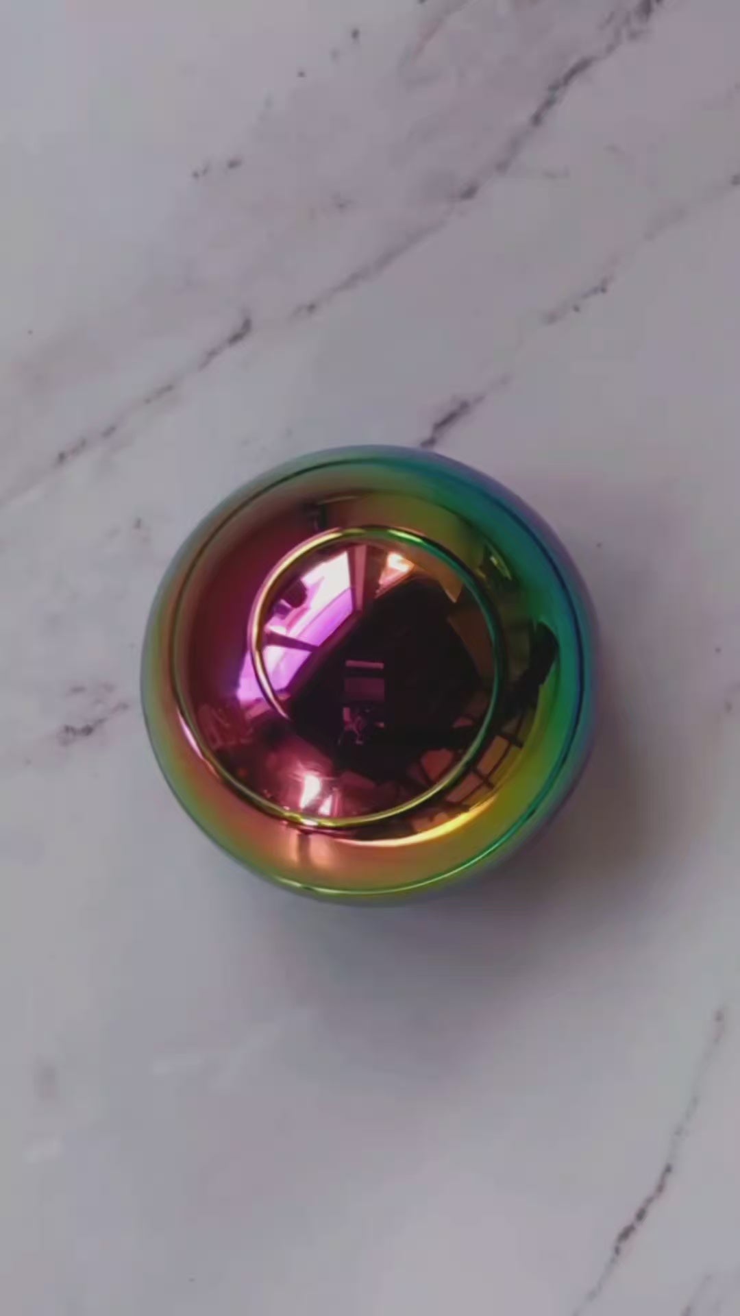 Demonstration of Gyroscope Desktop Spinning Fidget by Kako