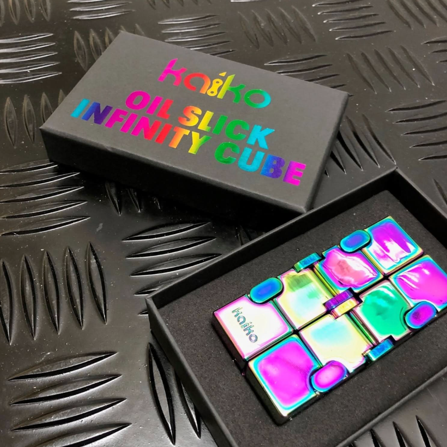 Original Oil Slick Infinity Cube by Kaiko